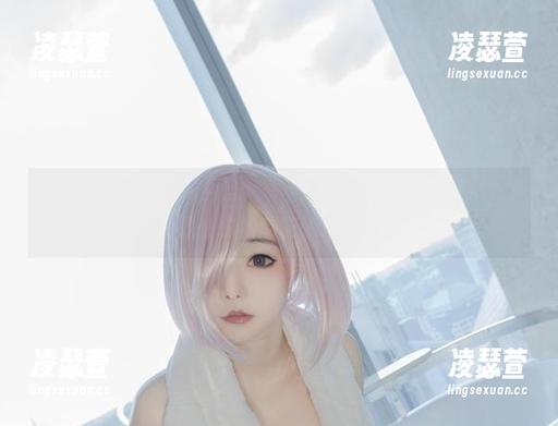 Kitkat Cosplay Kitkat Cosplay的圣诞写真集:意外地很能撩,尤其是在白雪皑皑的时候!